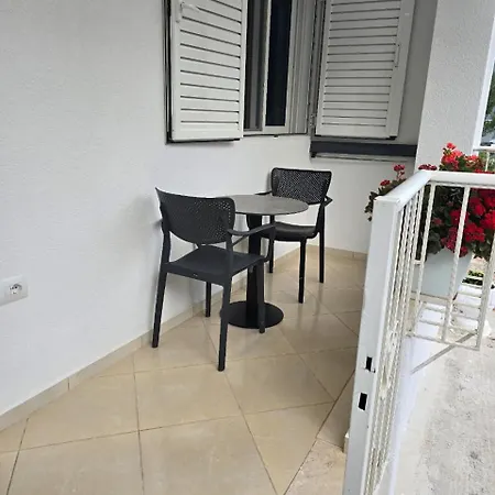 Aila 公寓 Sarandë