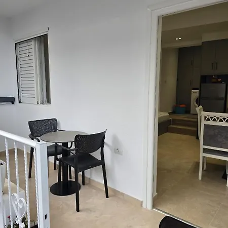 Aila 公寓 Sarandë
